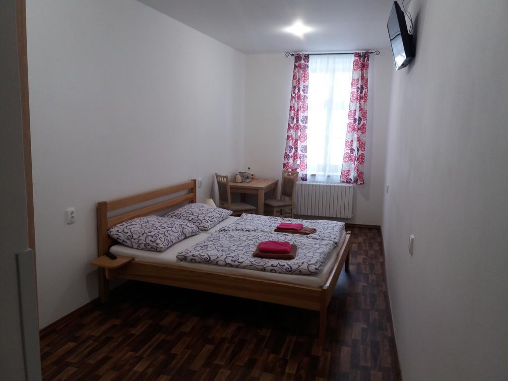 Penzion a wellness U Třeboňské madony Esterno foto